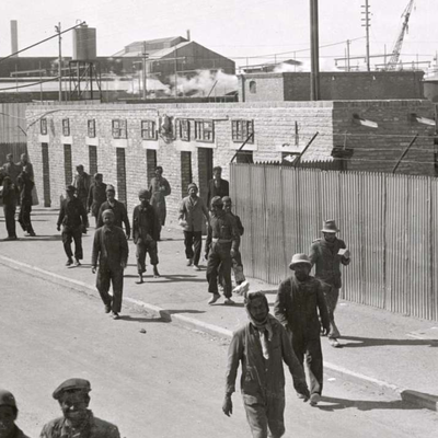  Dylan Thomas in Iran: Reframing colonial oil industry archive imagery